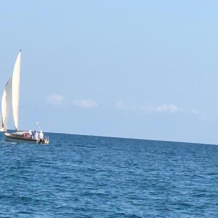Hotel Danelyan Πιτσούντα Εξωτερικό φωτογραφία