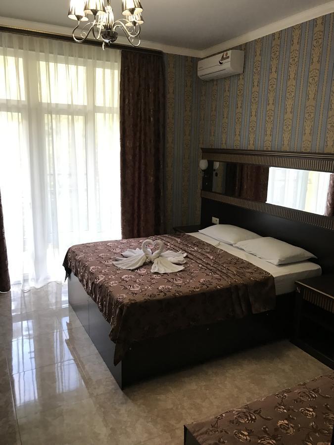 Hotel Danelyan Πιτσούντα Εξωτερικό φωτογραφία